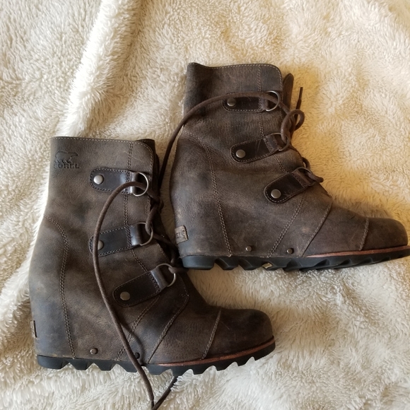 Sorel Joan of Arctic lace up wedge ankle boots - Picture 6 of 8